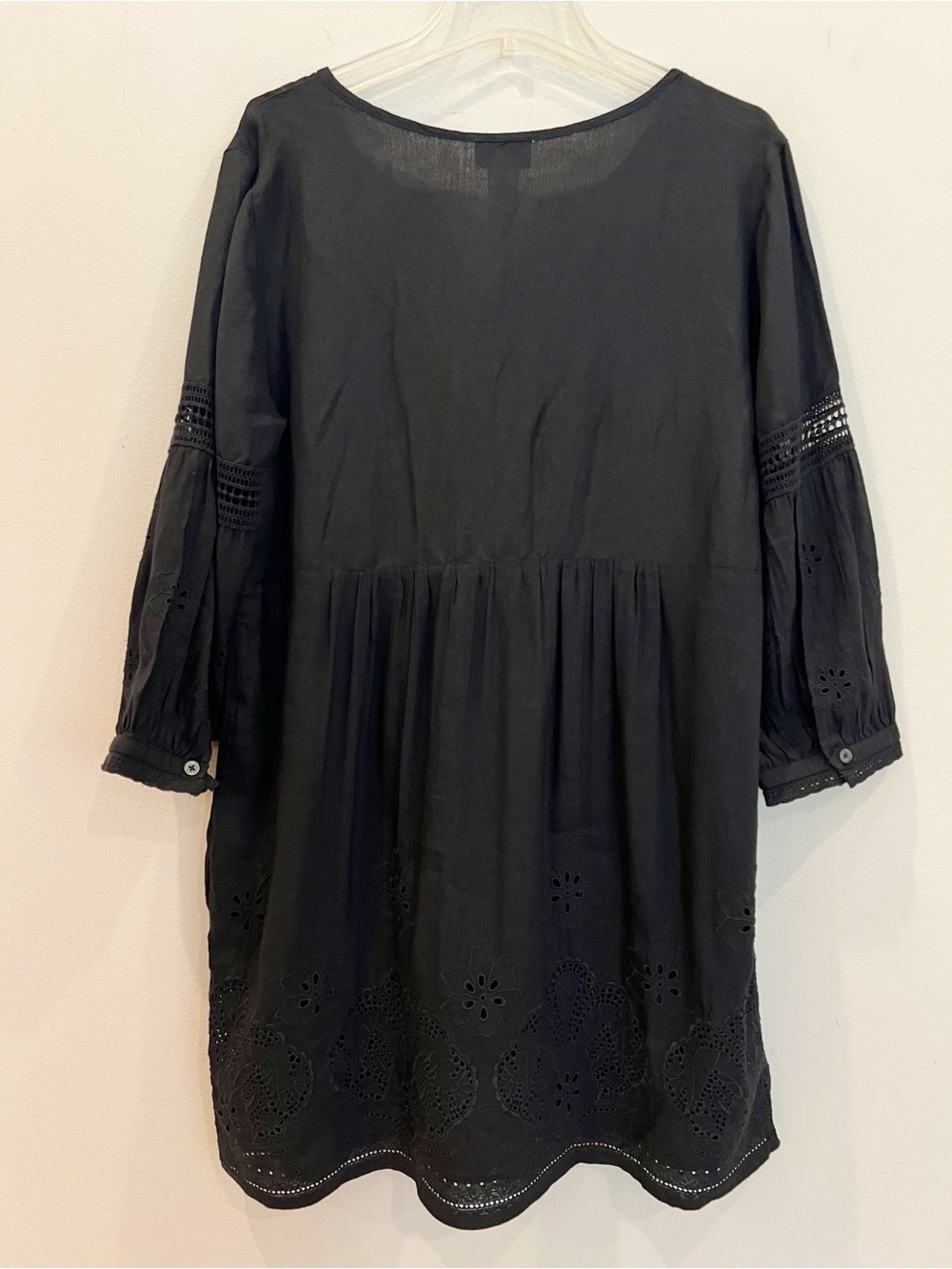 Tommy Bahama Lucia Dress Womens Large Black Linen Blend Embroidered Cottage - Picture 3 of 16